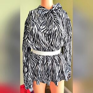 EUC Shein Peplum LS Blouse W/ Side Tie At Neck, Size 2XL #125